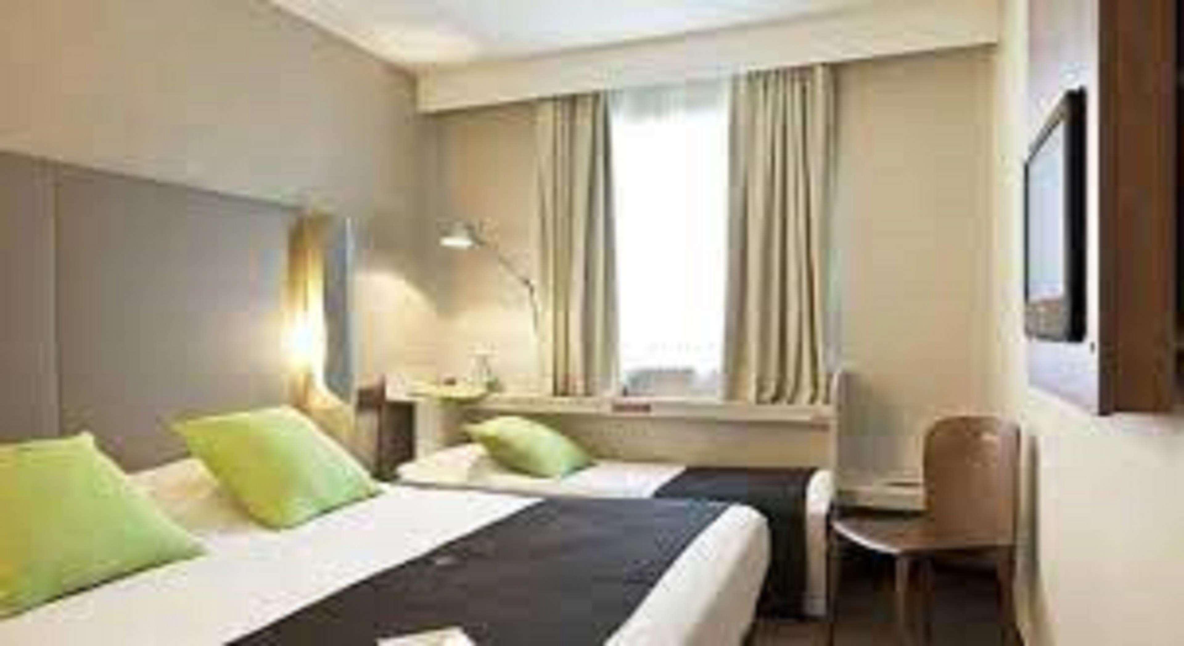 Hotel Campanile Saint-Etienne Est- Saint-Chamond Exterior foto